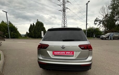 Volkswagen Tiguan II, 2019 год, 2 100 000 рублей, 4 фотография