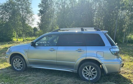 Mitsubishi Outlander III рестайлинг 3, 2008 год, 720 000 рублей, 5 фотография
