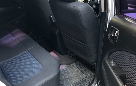 Mitsubishi Outlander III рестайлинг 3, 2008 год, 720 000 рублей, 12 фотография