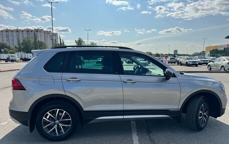 Volkswagen Tiguan II, 2020 год, 2 850 000 рублей, 3 фотография