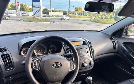 KIA cee'd I рестайлинг, 2008 год, 395 000 рублей, 15 фотография
