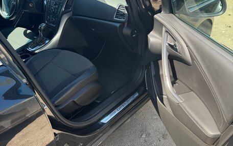 Opel Astra J, 2011 год, 1 000 000 рублей, 4 фотография