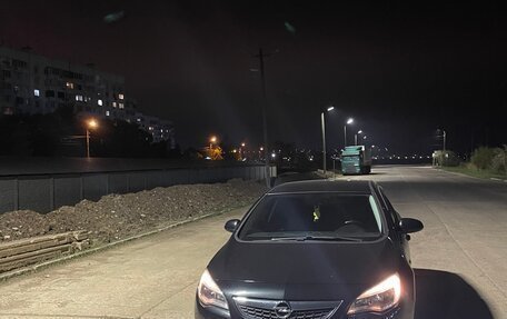 Opel Astra J, 2011 год, 1 000 000 рублей, 2 фотография