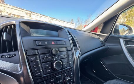 Opel Astra J, 2011 год, 1 000 000 рублей, 13 фотография