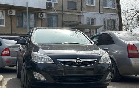 Opel Astra J, 2011 год, 1 000 000 рублей, 16 фотография