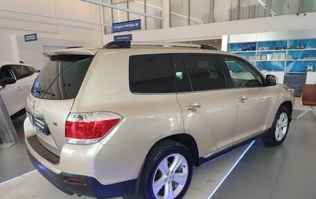 Toyota Highlander III, 2011 год, 2 095 000 рублей, 5 фотография