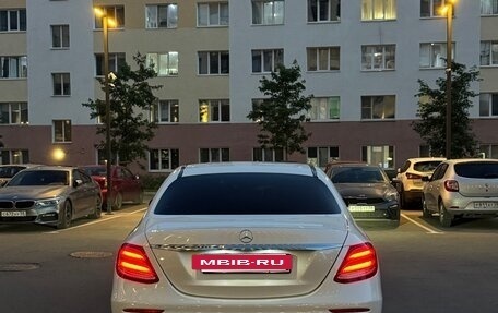 Mercedes-Benz E-Класс, 2017 год, 2 900 000 рублей, 6 фотография
