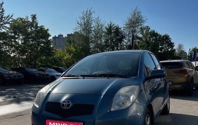 Toyota Yaris III рестайлинг, 2007 год, 750 000 рублей, 1 фотография