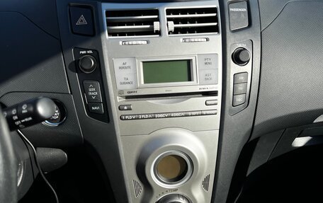 Toyota Yaris III рестайлинг, 2007 год, 750 000 рублей, 8 фотография