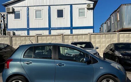 Toyota Yaris III рестайлинг, 2007 год, 750 000 рублей, 3 фотография