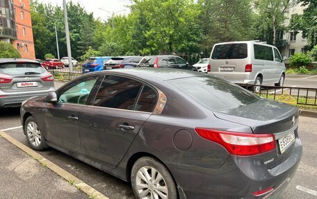 Renault Latitude I, 2011 год, 750 000 рублей, 2 фотография