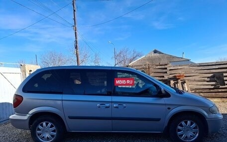 Chrysler Voyager IV, 2007 год, 570 000 рублей, 2 фотография