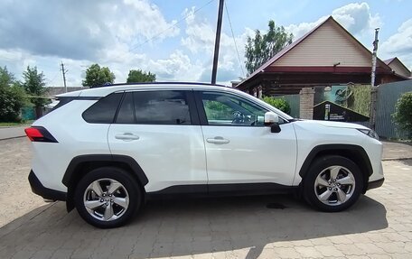 Toyota RAV4, 2020 год, 3 049 000 рублей, 9 фотография