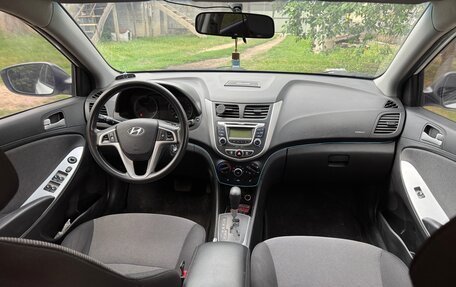 Hyundai Solaris II рестайлинг, 2013 год, 1 050 000 рублей, 7 фотография
