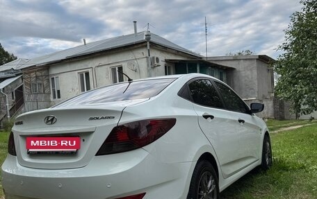 Hyundai Solaris II рестайлинг, 2013 год, 1 050 000 рублей, 5 фотография