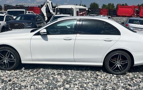 Mercedes-Benz E-Класс, 2022 год, 5 956 500 рублей, 3 фотография