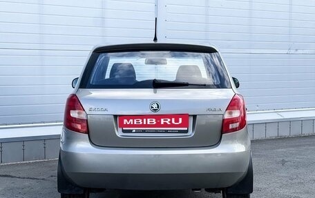 Skoda Fabia II, 2014 год, 650 000 рублей, 6 фотография