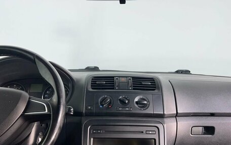 Skoda Fabia II, 2014 год, 650 000 рублей, 19 фотография