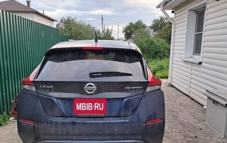 Nissan Leaf II, 2018 год, 1 549 000 рублей, 4 фотография