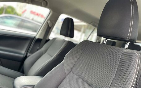 Toyota RAV4, 2018 год, 2 350 000 рублей, 16 фотография