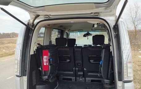 Nissan Serena IV, 2015 год, 1 380 000 рублей, 8 фотография