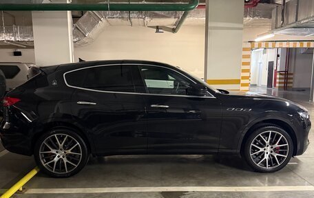 Maserati Levante I, 2017 год, 4 050 000 рублей, 6 фотография