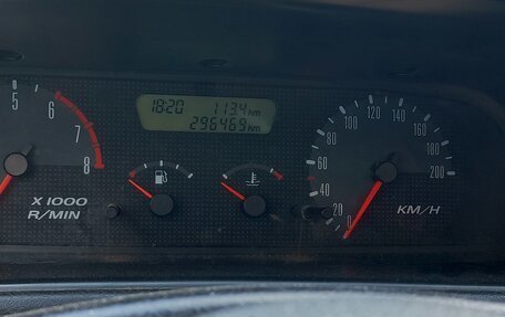 Nissan Terrano II рестайлинг, 2003 год, 650 000 рублей, 3 фотография