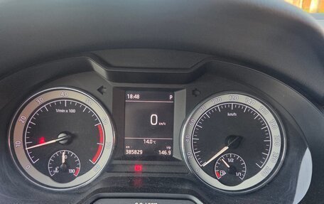 Skoda Octavia, 2019 год, 950 000 рублей, 6 фотография