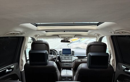 Mercedes-Benz GLS, 2016 год, 3 250 000 рублей, 15 фотография