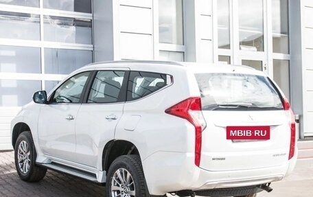 Mitsubishi Pajero Sport III рестайлинг, 2019 год, 3 500 000 рублей, 3 фотография