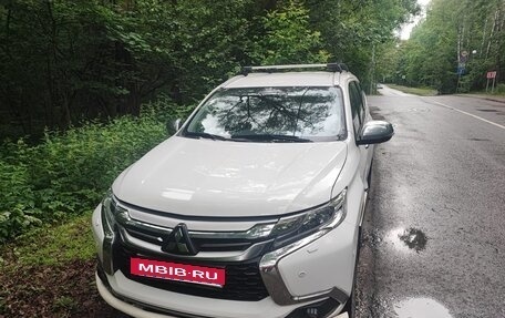 Mitsubishi Pajero Sport III рестайлинг, 2019 год, 3 500 000 рублей, 9 фотография