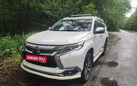 Mitsubishi Pajero Sport III рестайлинг, 2019 год, 3 500 000 рублей, 12 фотография