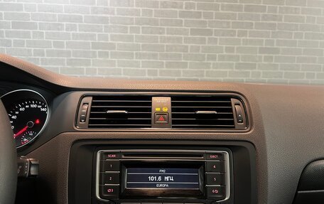 Volkswagen Jetta VI, 2015 год, 1 341 000 рублей, 12 фотография