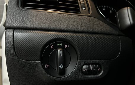 Volkswagen Jetta VI, 2015 год, 1 341 000 рублей, 17 фотография