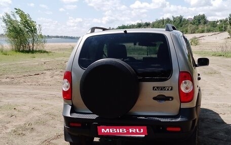 Chevrolet Niva I рестайлинг, 2019 год, 920 000 рублей, 4 фотография