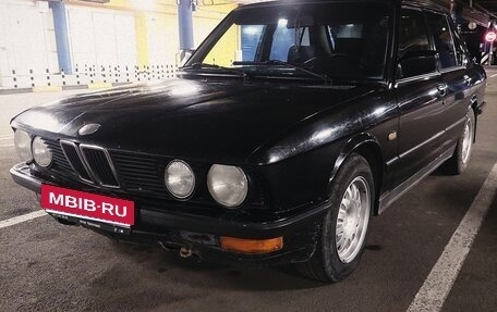 BMW 5 серия, 1986 год, 250 000 рублей, 2 фотография