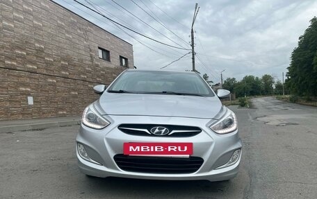 Hyundai Solaris II рестайлинг, 2013 год, 890 000 рублей, 5 фотография