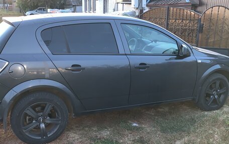 Opel Astra H, 2011 год, 530 000 рублей, 2 фотография