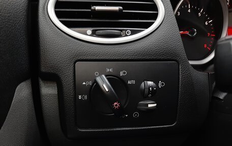 Ford Focus II рестайлинг, 2011 год, 880 000 рублей, 19 фотография