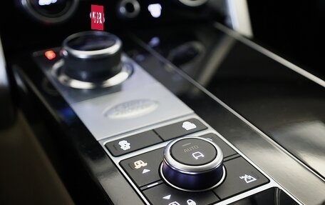 Land Rover Range Rover IV рестайлинг, 2018 год, 9 200 000 рублей, 10 фотография