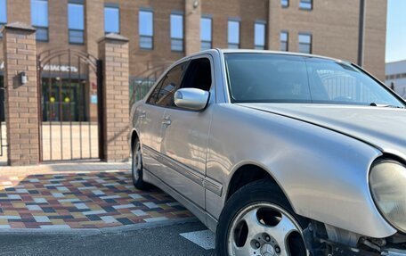 Mercedes-Benz E-Класс, 1999 год, 300 000 рублей, 5 фотография
