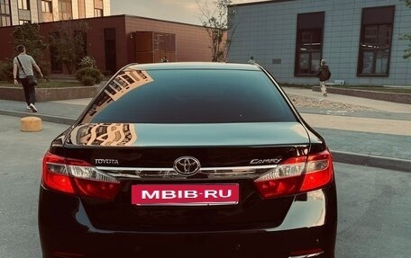 Toyota Camry, 2013 год, 1 590 000 рублей, 6 фотография