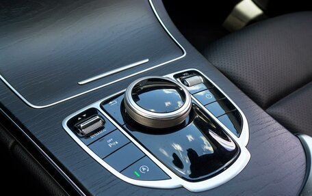 Mercedes-Benz C-Класс, 2017 год, 2 400 000 рублей, 14 фотография