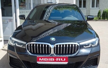 BMW 5 серия, 2022 год, 4 000 000 рублей, 1 фотография