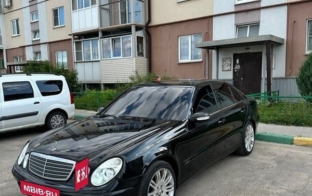 Mercedes-Benz E-Класс, 2005 год, 650 000 рублей, 3 фотография