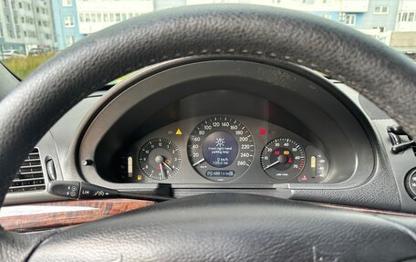 Mercedes-Benz E-Класс, 2005 год, 650 000 рублей, 29 фотография