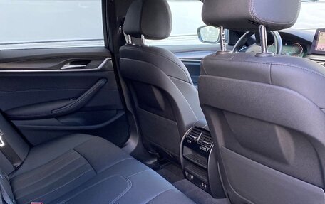 BMW 5 серия, 2022 год, 3 999 000 рублей, 6 фотография