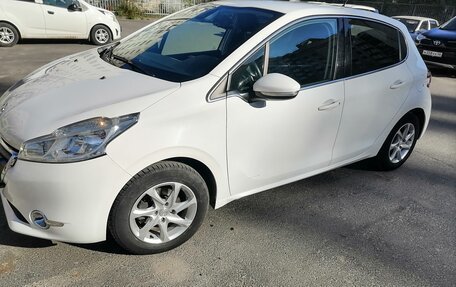 Peugeot 208 II, 2013 год, 660 000 рублей, 11 фотография