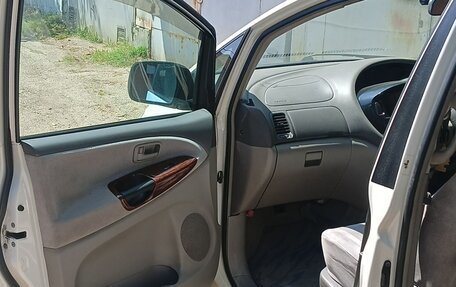 Toyota Estima III рестайлинг -2, 2002 год, 860 000 рублей, 7 фотография