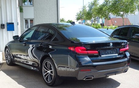 BMW 5 серия, 2022 год, 4 000 000 рублей, 2 фотография